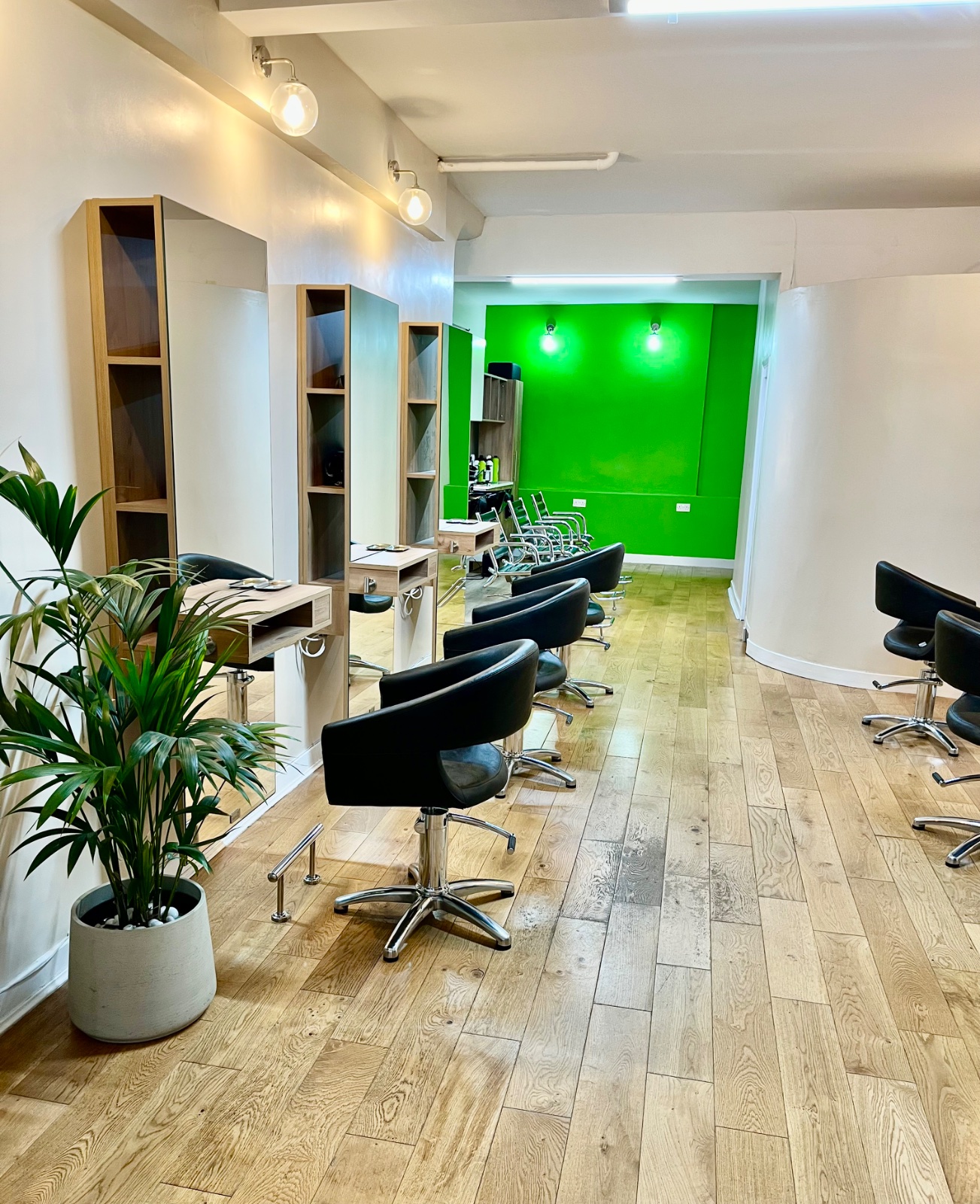 Msalon Lea
